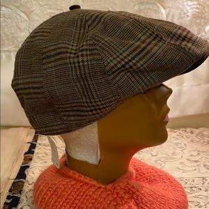Tweed BrownGoorin Bros hat ,NWT small